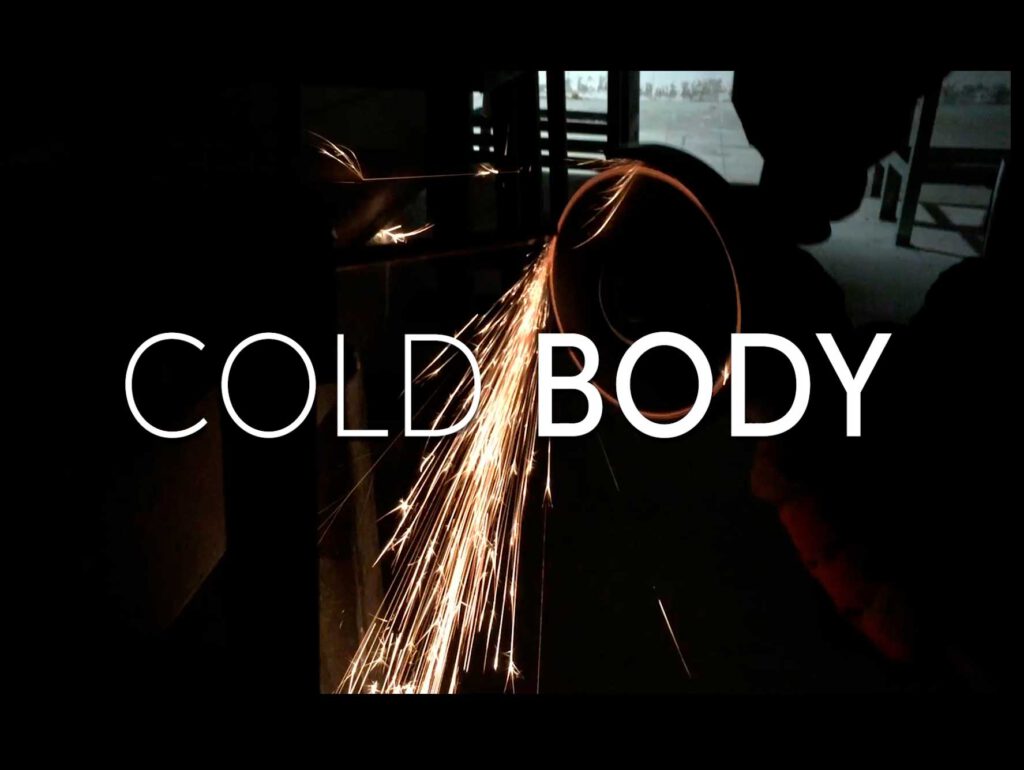 Escultura - Cold Body