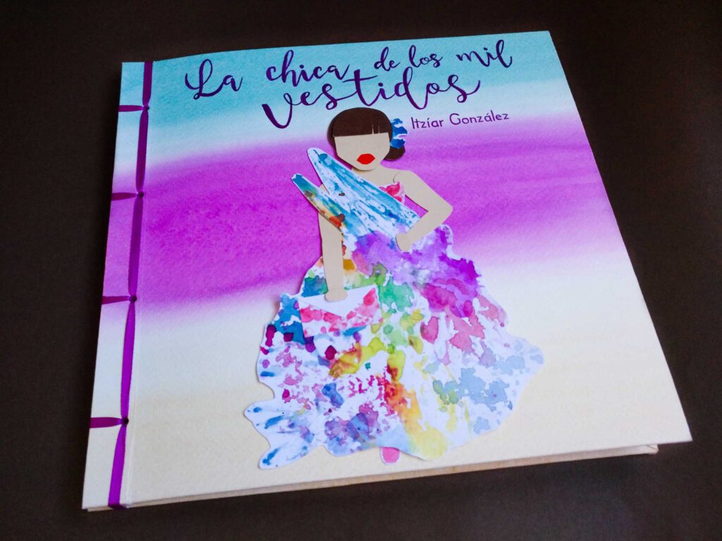Libro de artista - La chica de los mil vestidos