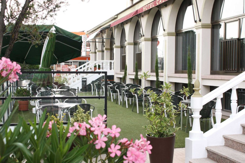 fotografia terraza hotel castilla 2